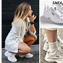 Giày Sneaker Đi Với Vest Và Suit Cái Nào Đắt Hơn Hơn